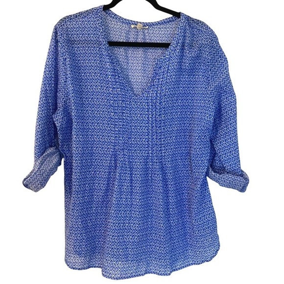 Hester & Orchard Tops - Hester & Orchard XL Blue White Geometric Cotton‎ Roll Tab Pintuck Blouse Boho